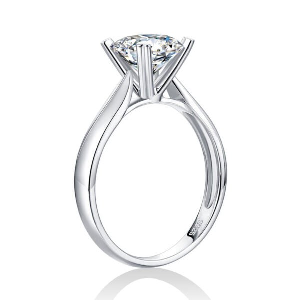 Moissanite Diamond Ring